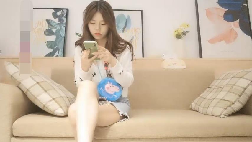 無水印千人斬嫖老師今晚約了個牛仔短裙萌妹近距離拍攝摸奶調情特寫口交上位騎乘抽插猛操
