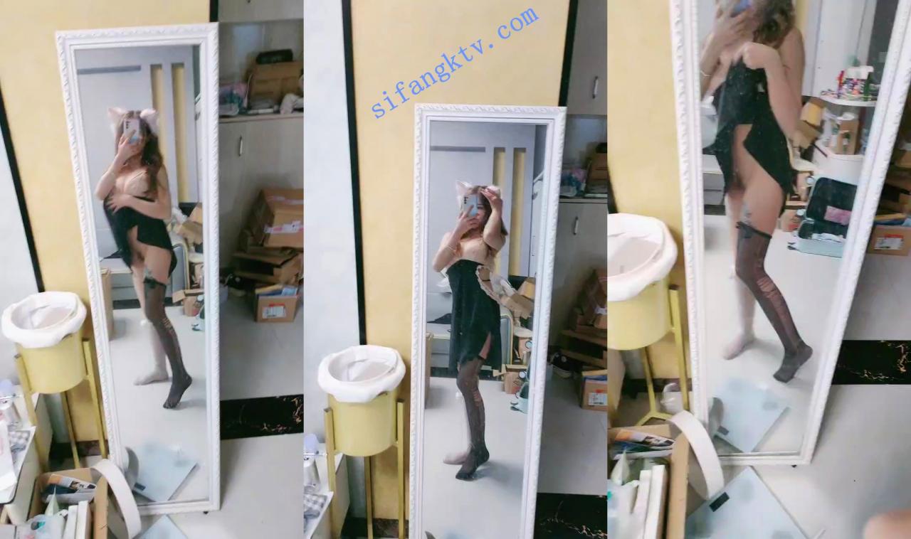 ₩ 温柔小糖 长相可爱女神第一视角特写极品粉美鲍鱼 图 01