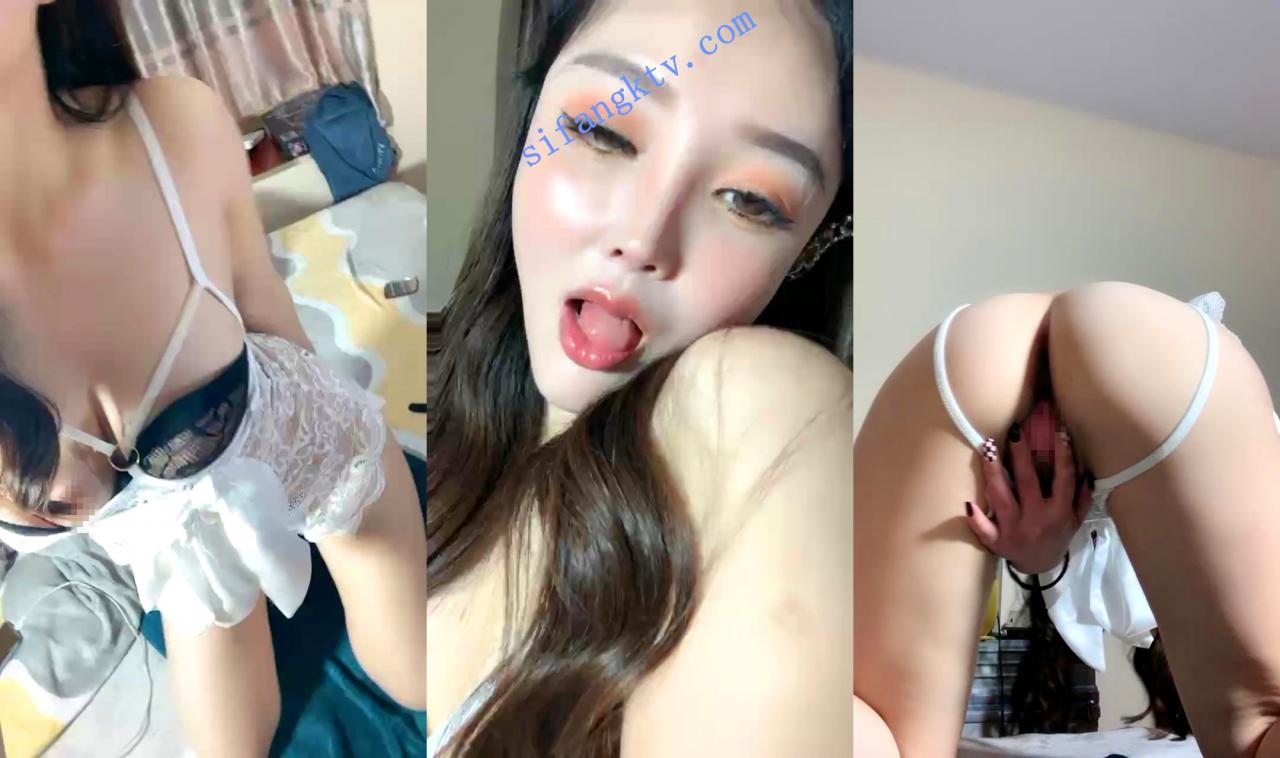 ₩ 岛屿里的千秋 妖艳的骚女大胸细白腿情趣服道具插逼 图 01