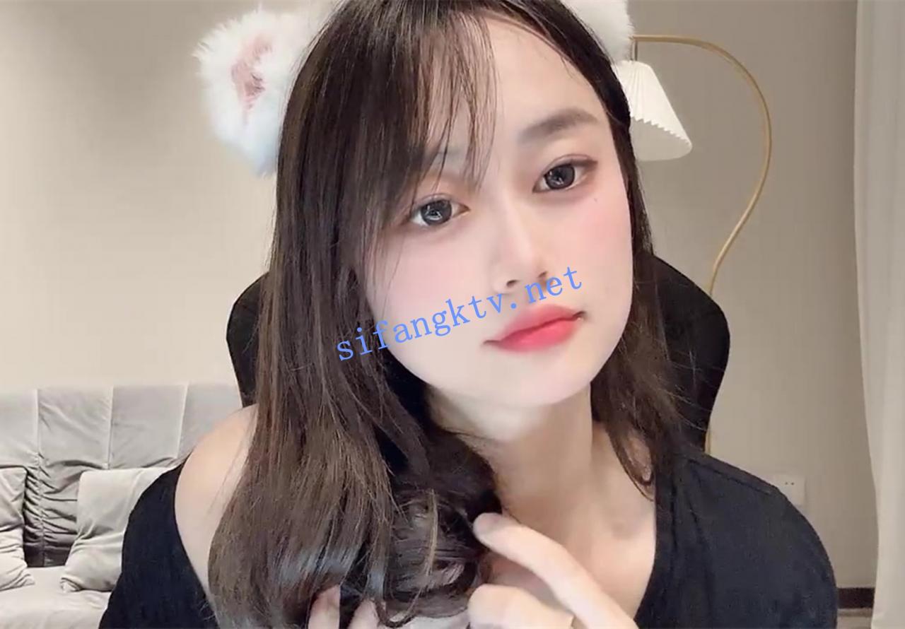 新晋女神~G奶美乳~ anan_babe 21岁大学生跳蛋黑牛自慰~狂撸~ 图 02