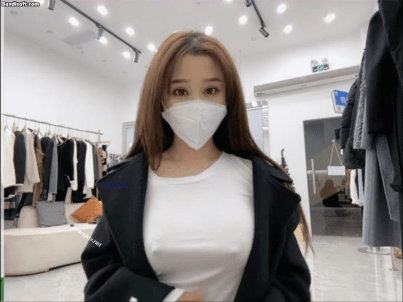 UT司腾 第三十二弹 巨乳小骚逼 试衣间内换衣 自摸下面 图 04