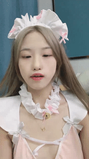 女仆装清纯学妹 在校大一学妹 直播破处啦 好紧 嗑药插进 图 01