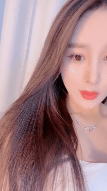 顶级绿播女神下海 清乐 逆天颜值比网红都美 美乳蜜桃臀 图 01