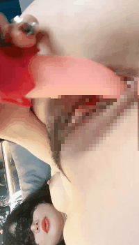 极品粉嫩系高颜值正妹 白皙爆乳粉红乳头 撑开淫荡小蜜穴… 图 03