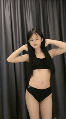 新人校花女神下海 小易SO波 被渣男连哄带骗 爆操到哭 图 02