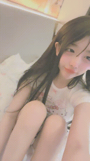 校花下海!网红脸!超漂亮~ 清纯女高 道具自慰!爽死了~ 图 02