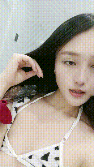 绿播女神下海!简直美到爆炸~ 泡芙 道具狂插!爽到喷水~ 图 01