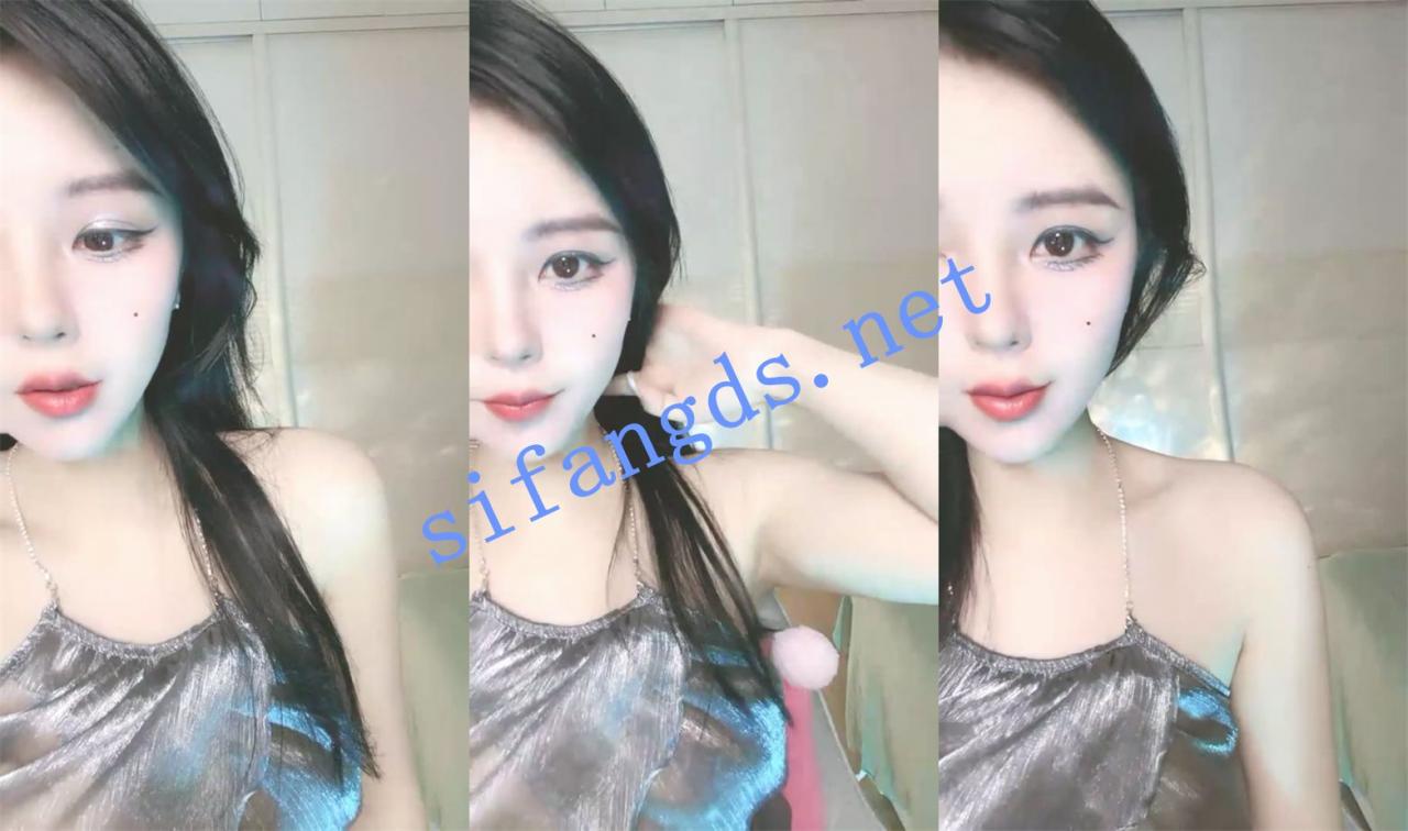 宅男杀!高冷气质超美 小小迪迪 喷血诱惑~这身材 绝了! 图 01