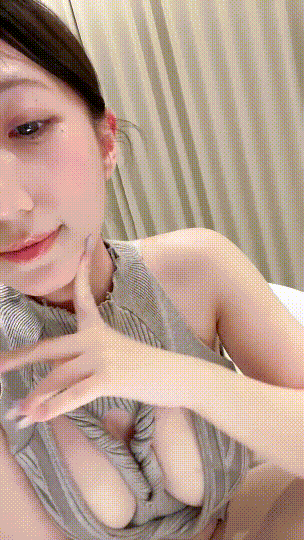 绿播女神下海!简直美到爆炸~ 宝宝 道具自慰!通宵狂撸~ 图 01