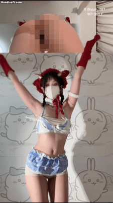 【推特 yum_707/玉米】最新VIP专享 双视角骚舞 汽车摇 抖奶