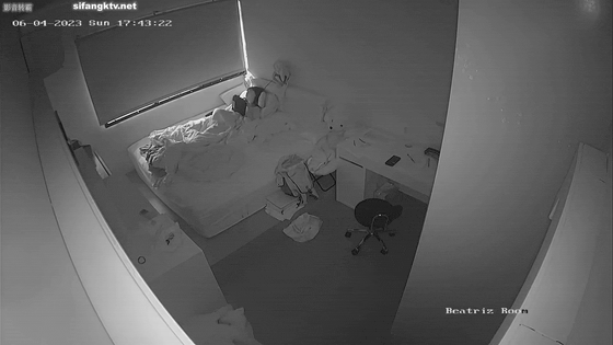 ❤️【破解摄像头】学生妹学习压力太大 自慰缓解学习压力【584M】