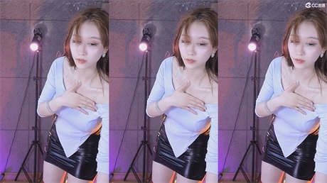 ❣️推荐❣️网易CC骚主播【静静妹妹】裸舞诱惑，跳舞赚不到钱下海做母狗，被大哥颜射，憋了多久射这么多【15V】【4.1G】